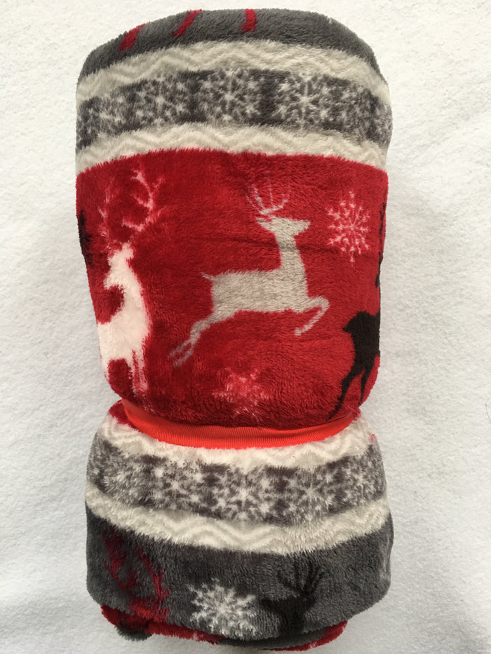 Christmas Reindeer and Snowflake Velvet Plush Blanket Throw