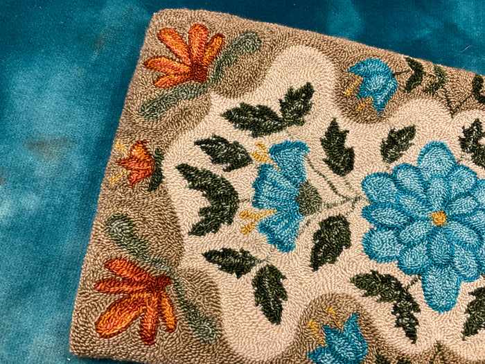 SRH Mini Punch Needle Pattern Lilly Belle  7x14
