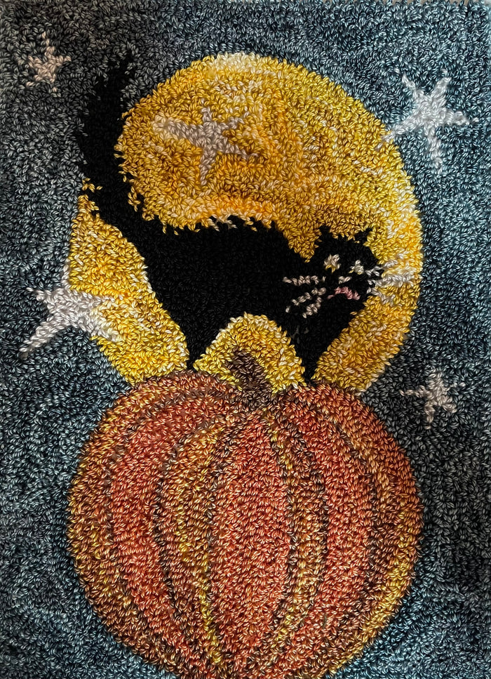 SRH Mini Punch Needle Pattern Scaredy Cat 6x8