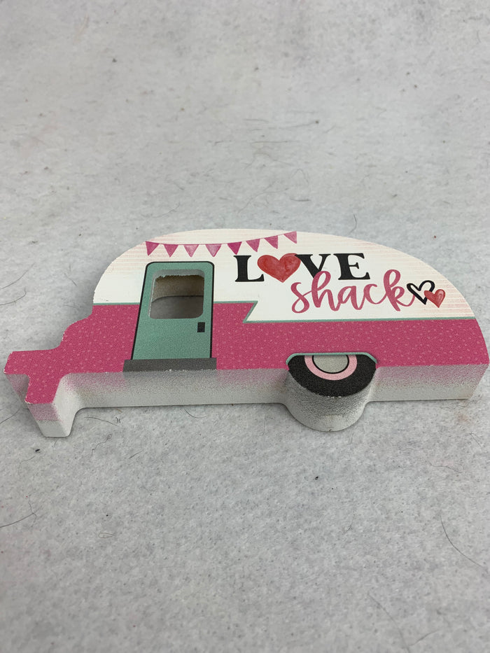 Valentine Love Shack Mobile Home Block Sitter