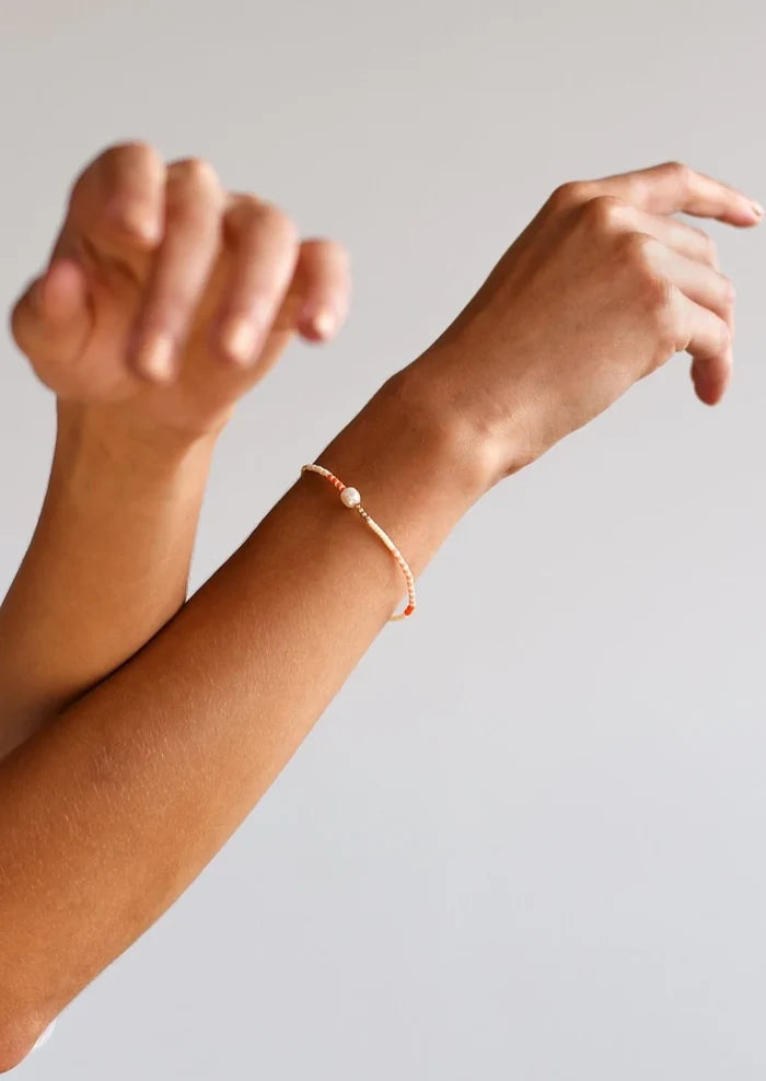 Zebra Pearl Bracelet - Ivory Coral